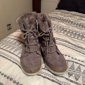 Sorel Discover Joan Grey Fur-Lined Winter Boots